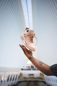 Brug sneakers til hverdag og fest